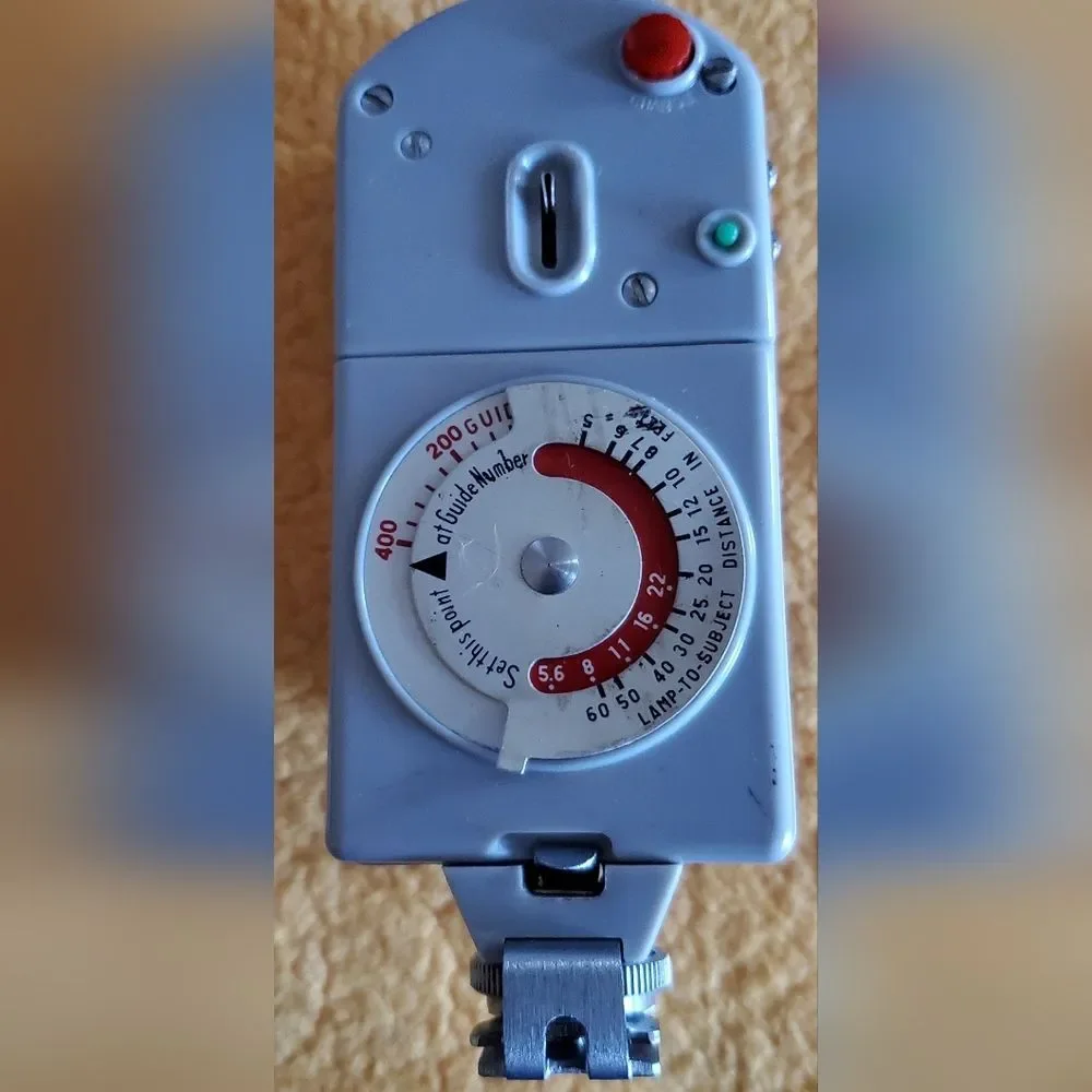 Vintage Beautiful West B.C.B. Miracle Power Flash Gun Type-O
